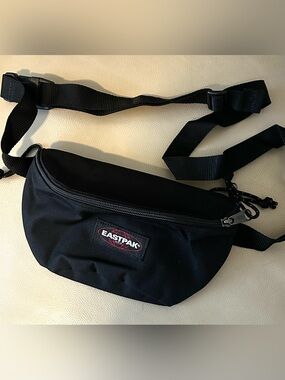 Eastpak Springer Black Waistpack/ Fanny Pack unisex